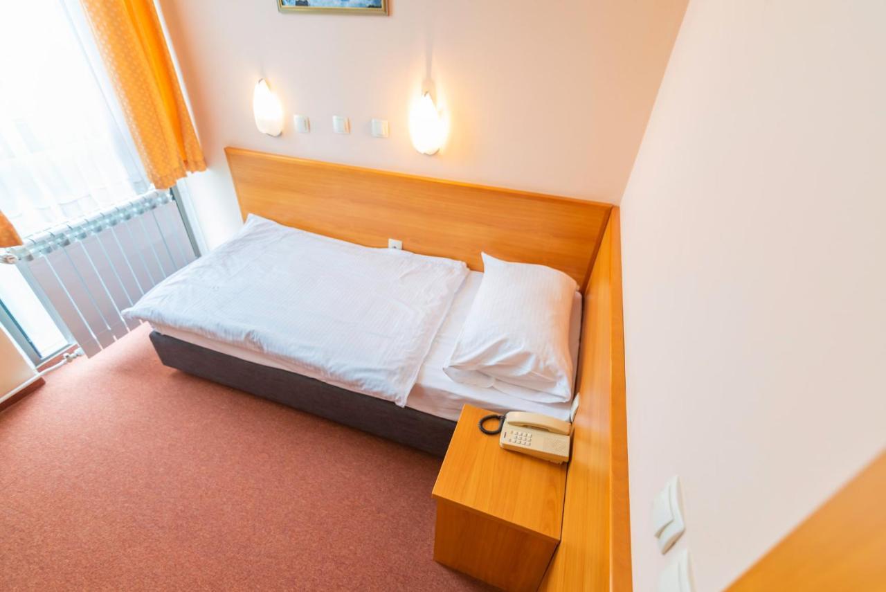 Hotel Park Čakovec Eksteriør billede