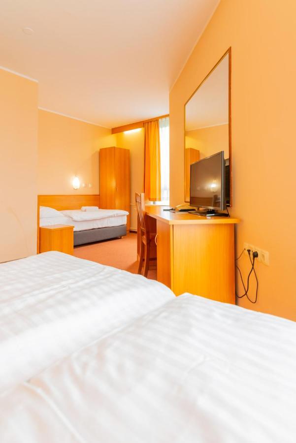 Hotel Park Čakovec Eksteriør billede